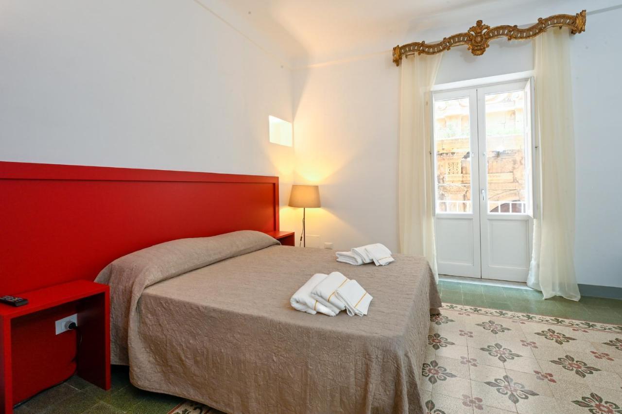 Principe Di Bigottia Hotel Trapani Buitenkant foto